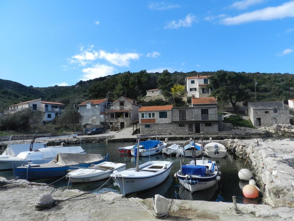 Vila Vita Donje Selo na Šolti エクステリア 写真