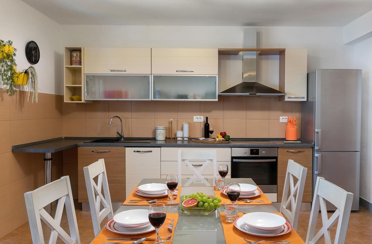 Vila Vita Donje Selo na Šolti エクステリア 写真